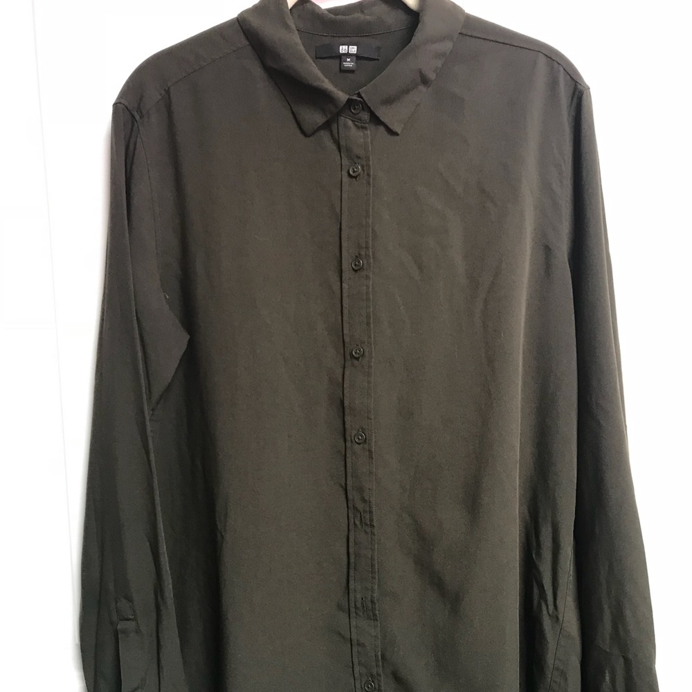 Dark Green Uniqlo Button Down Size Medium